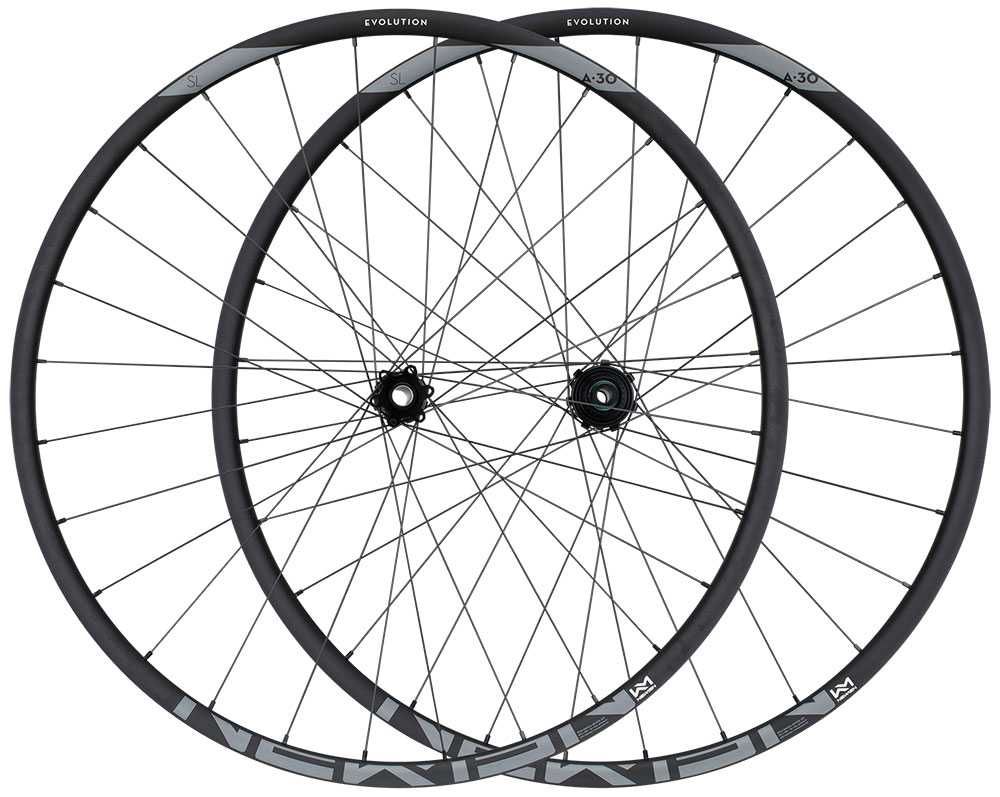 Koło NEWMEN Evolution SL A.30 29" 15x110 12 x 148 SP CL 28h FADE xc