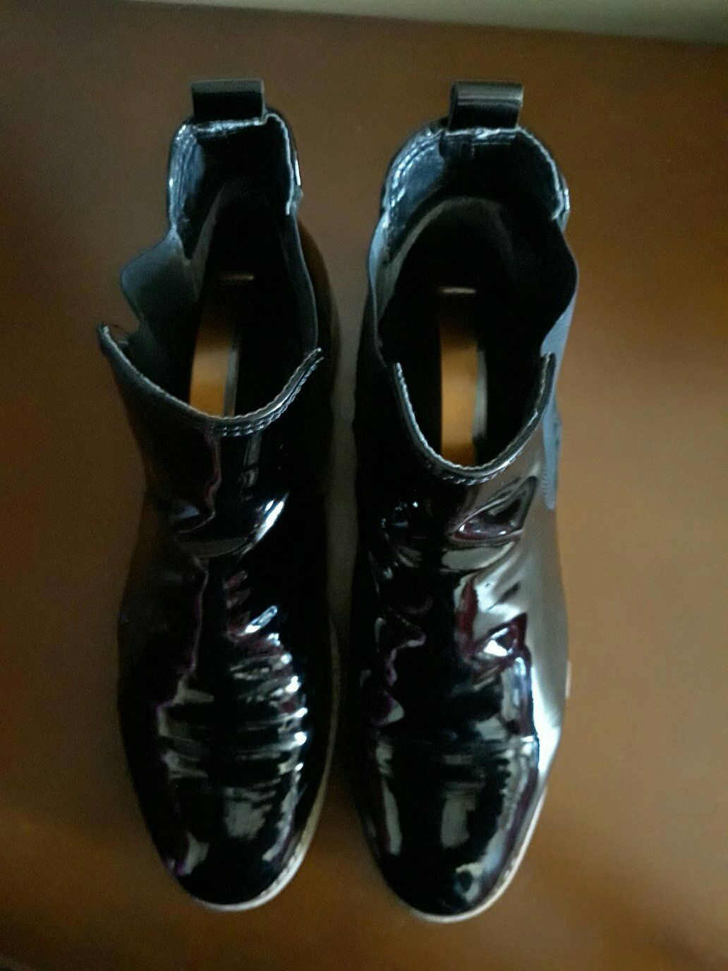 Женские ботинки сапоги из лакированной кожи 5 the avenue 38 р