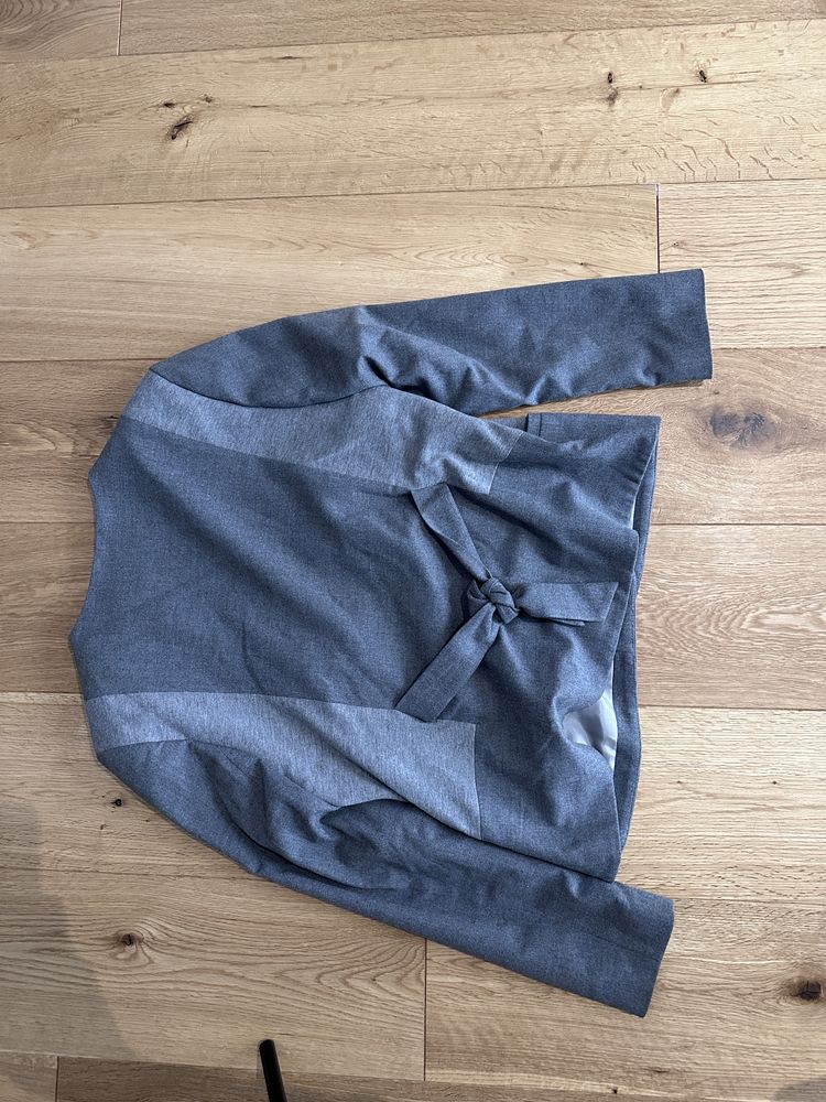 Marynakra damska Simple 42