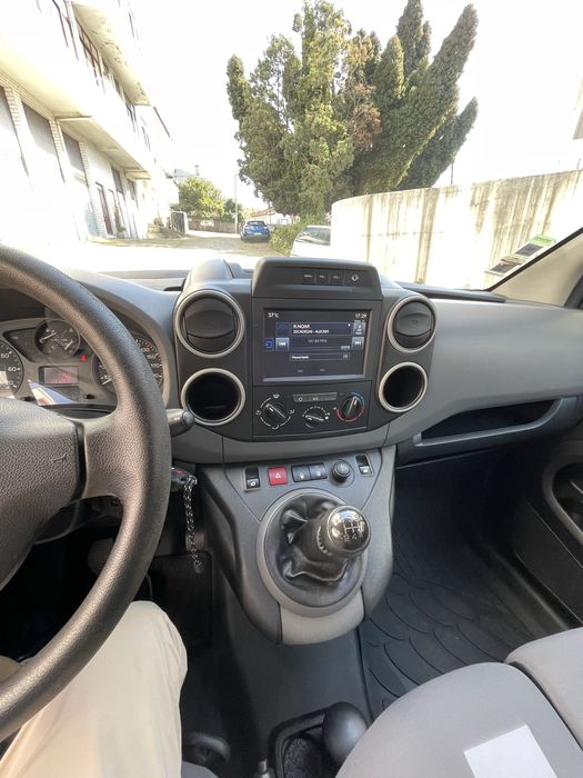 Peugeot partner de 2016 em muito bom estado