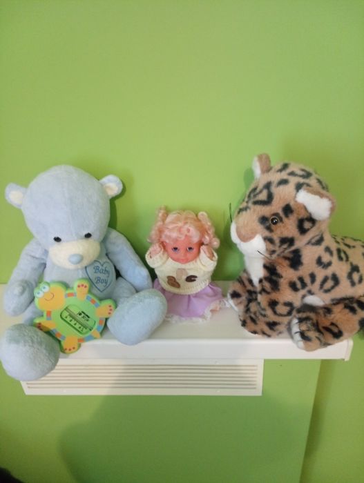 Лот гарних іграшок