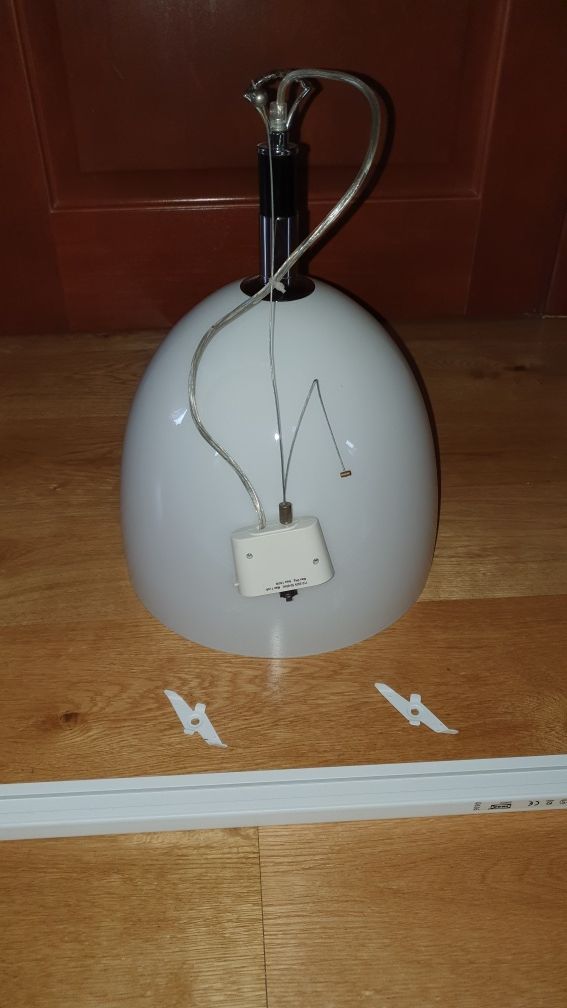 Lampa na szynie, stan bardzo dobry