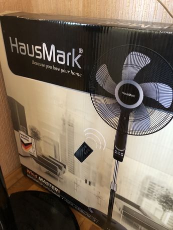 Вентилятор напольный HausMark HSFM-1610BK/RC