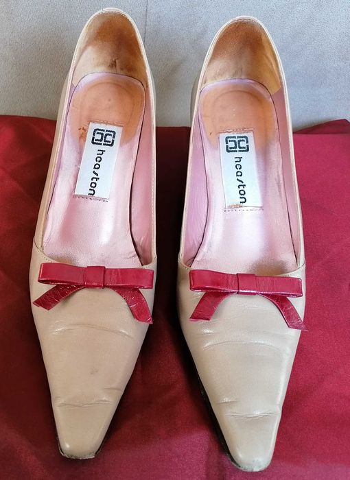 Sapatos em pele de senhora