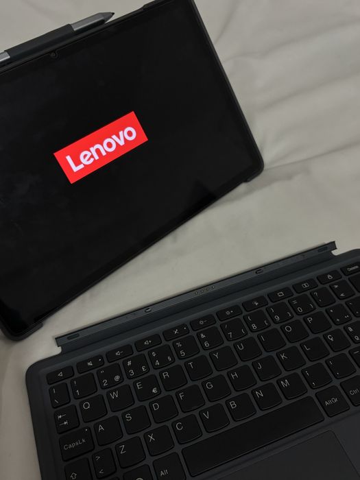 Tablet LENOVO Tab P11 2nd Gen + Capa Teclado + Pen