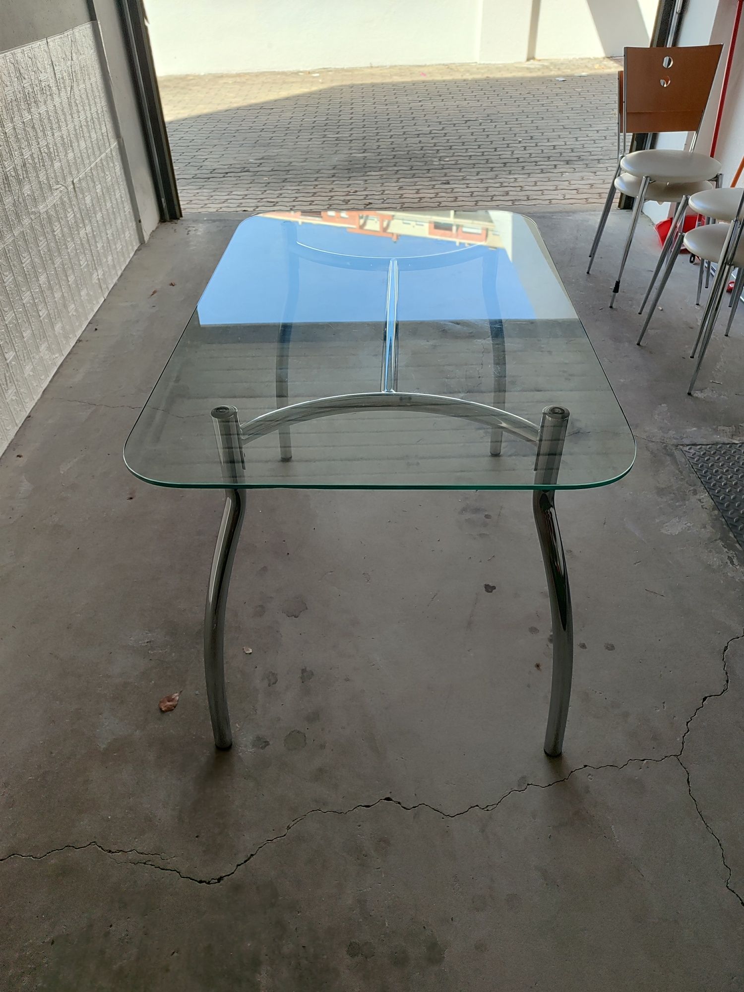 Mesa de refeições de vidro