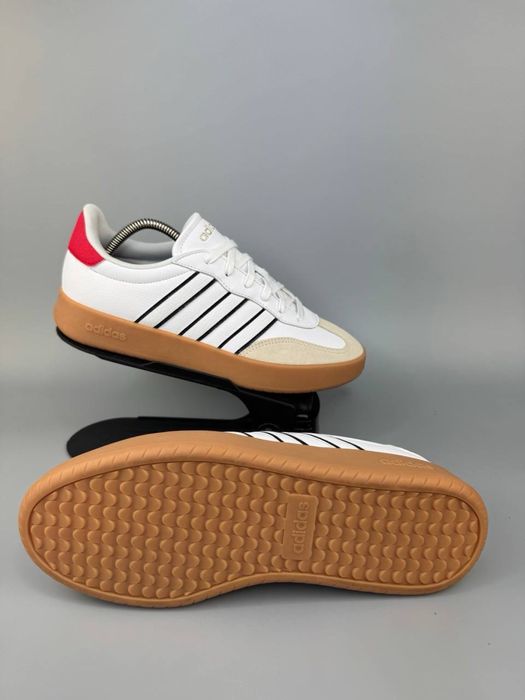 Кросівки Adidas Barreda