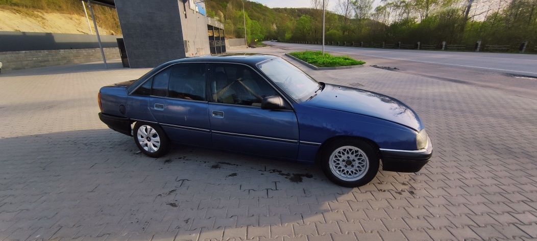 Опель Омега - Opel Omega A 1990р 2.0 Газ/Бензин