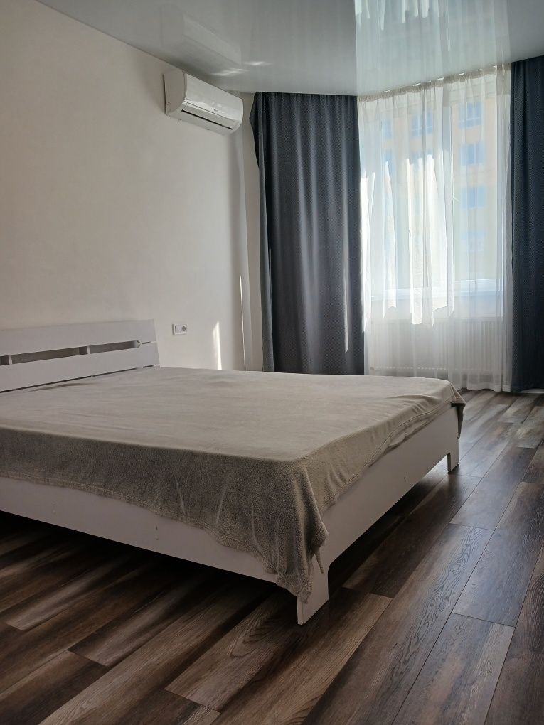 Продам однокімнатну квартиру з ремонтом ЖК Софія Клубний