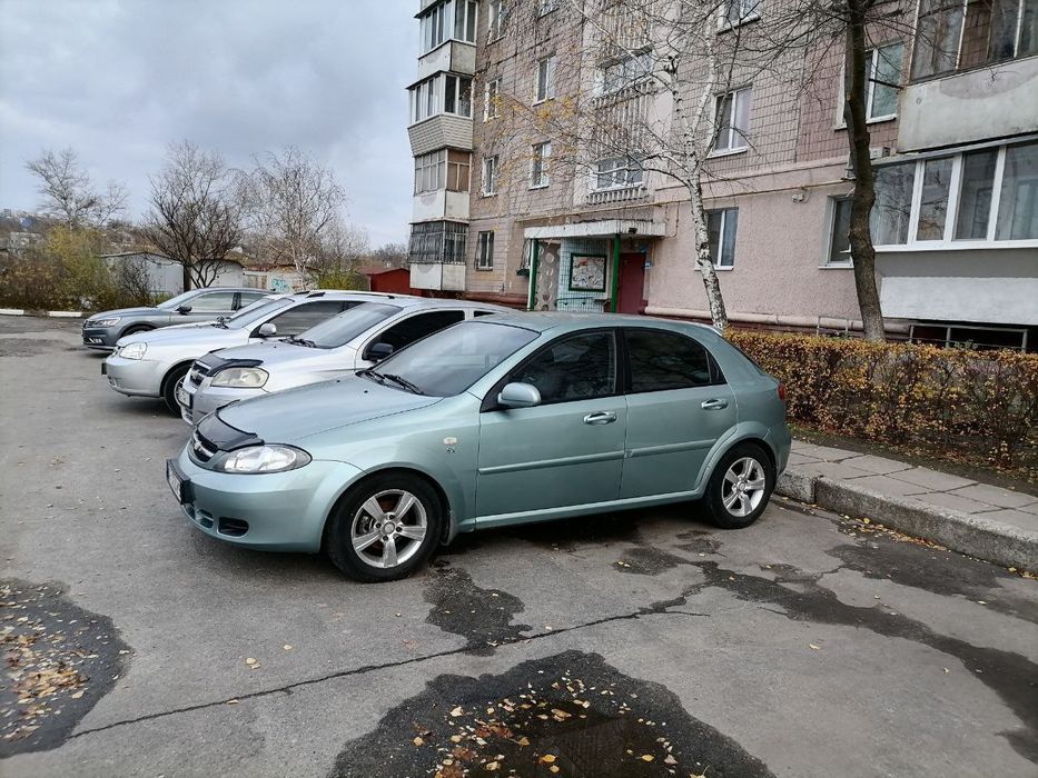 Продам Шевроле лачети
