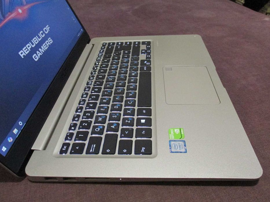 ІГРОВИЙ Ультрабук Asus/ i7 4 ядр-3.7GHz+Geforcе 4Gb+16Gb DDR4