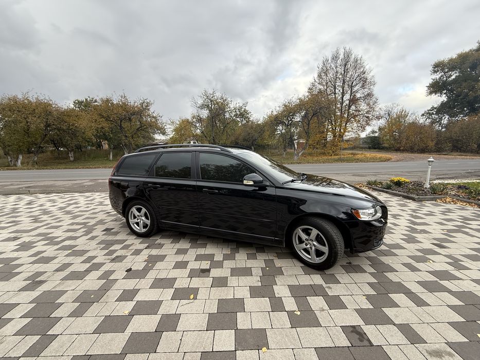 Продам надійне авто Volvo v 50