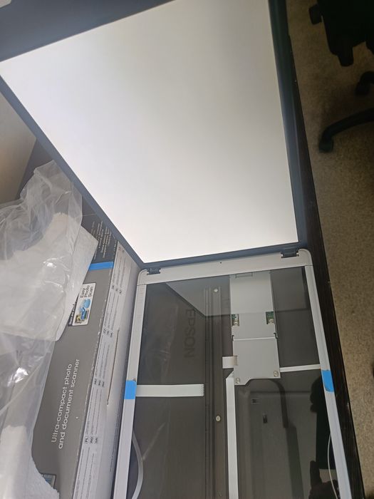 Планшетний сканер Epson Perfection V19
