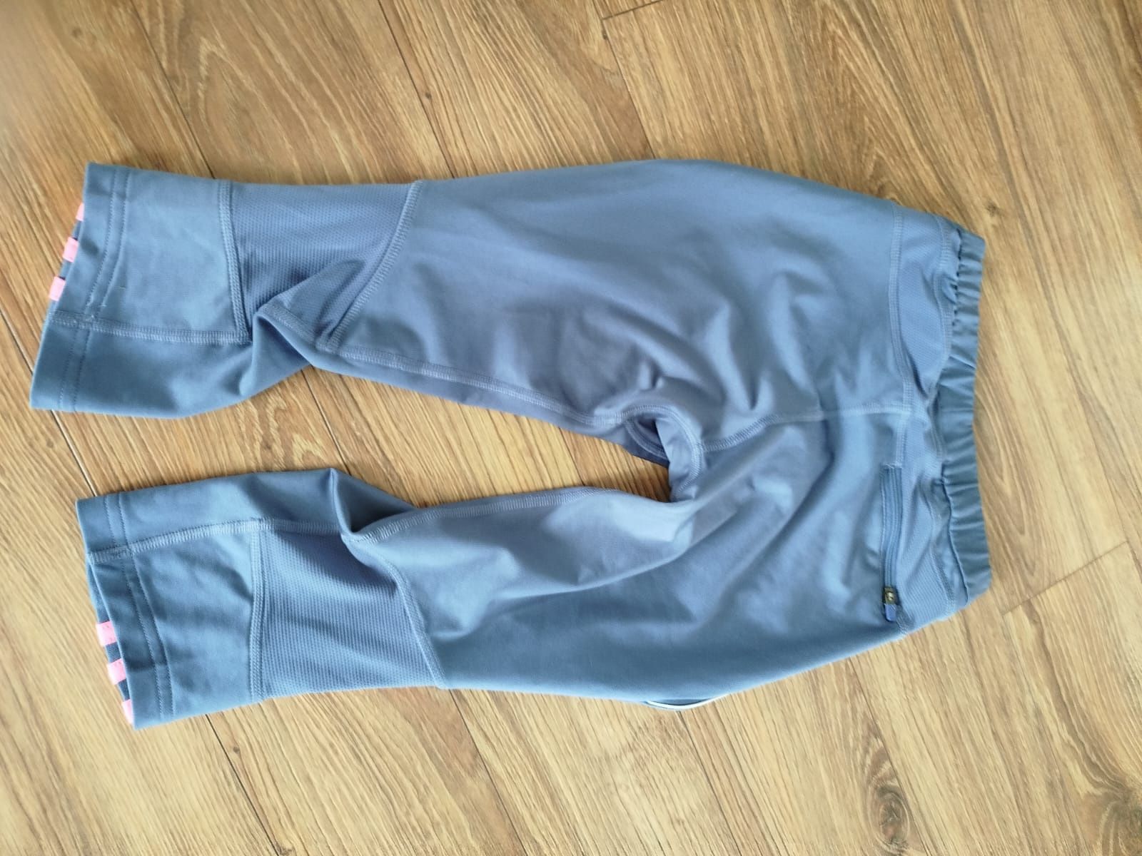 Legginsy adidasa