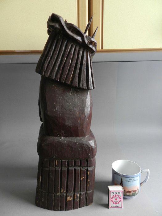duża drewniana figura Chrystus Frasobliwy do kapliczki , sygnowany,