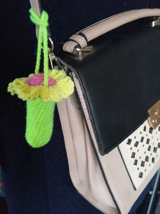 Чехол на помаду, тампон,  зажигалку, вязаный  хенд мейд