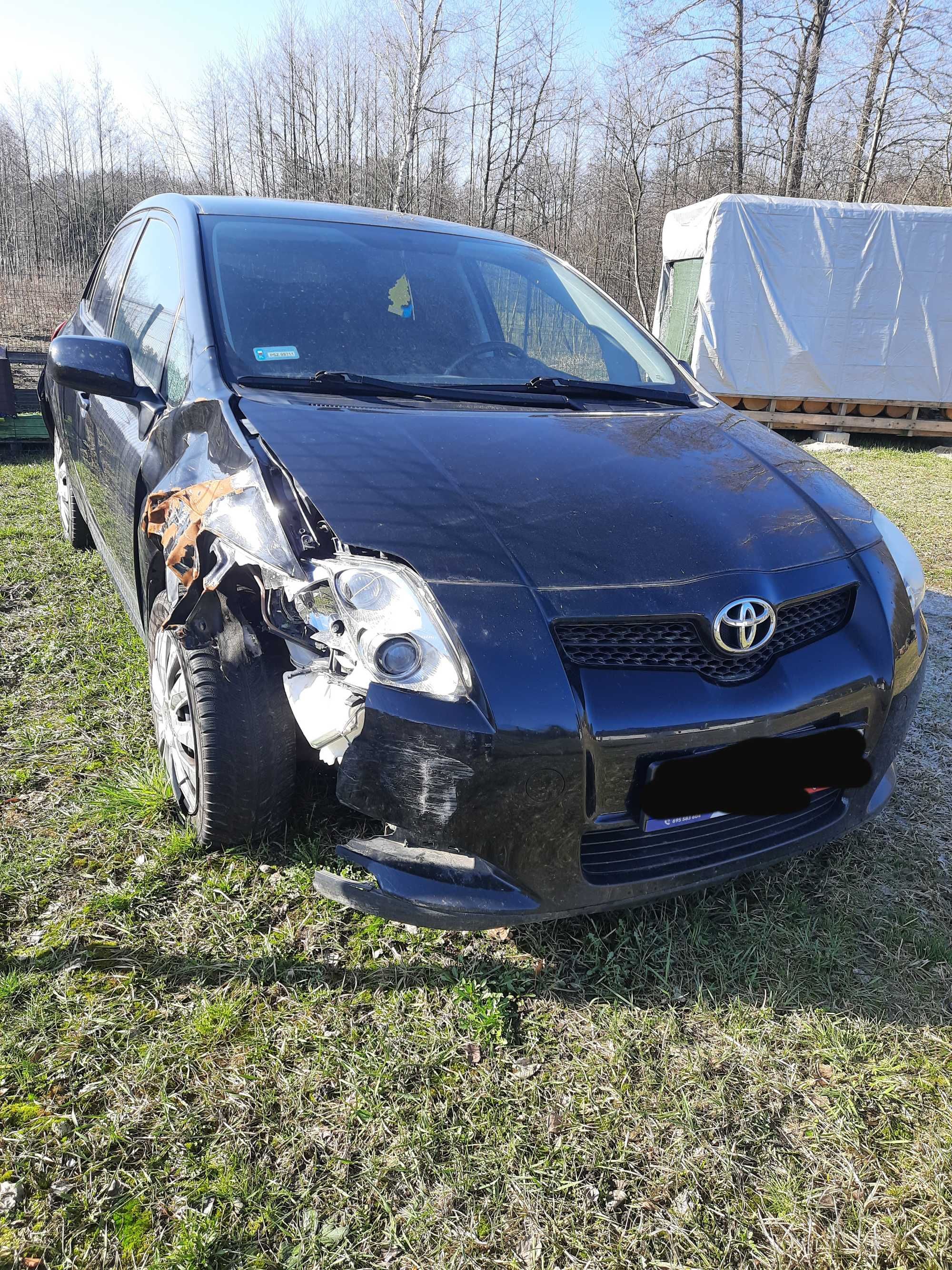 Toyota auris mały  przebieg