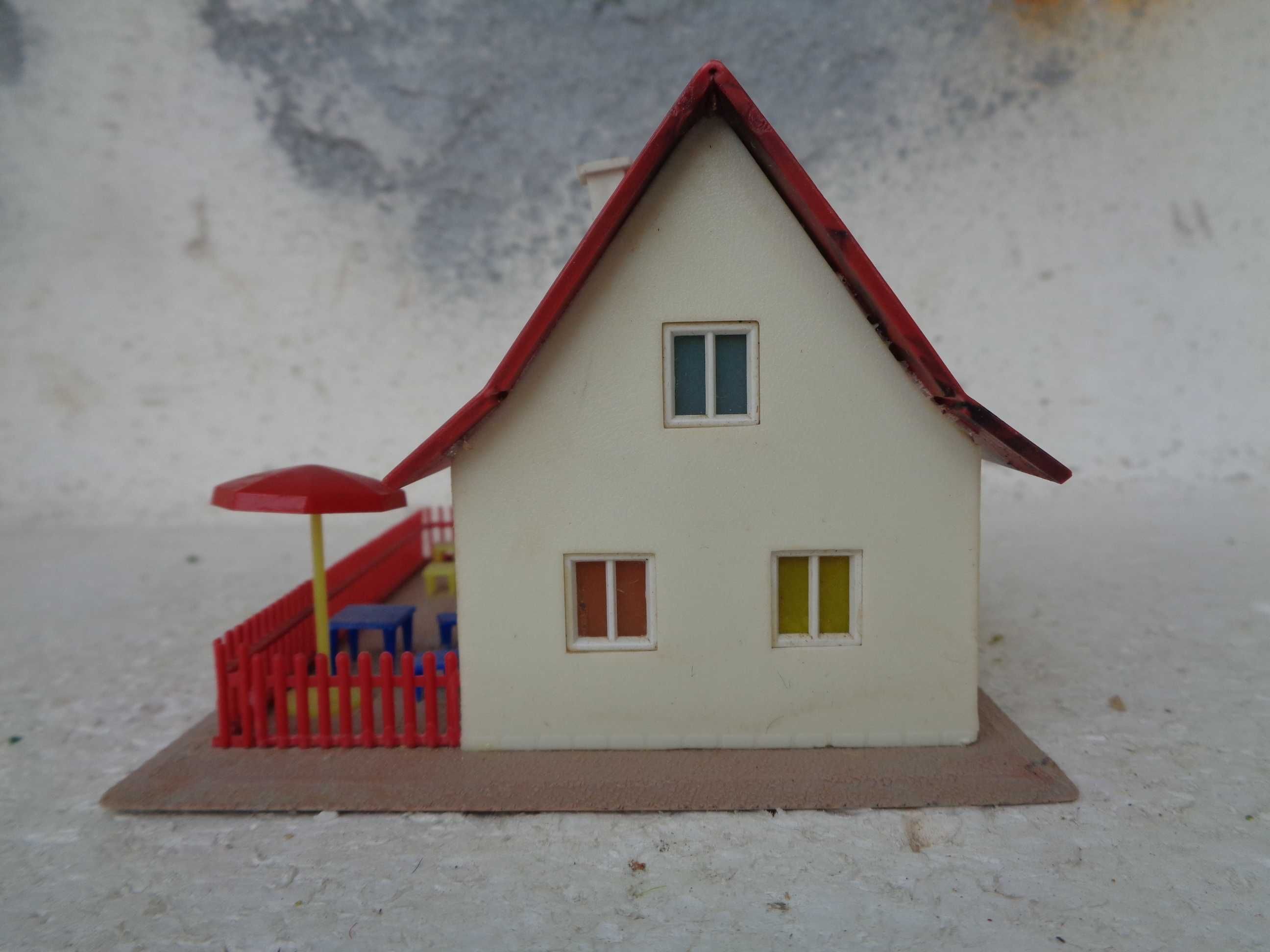 1:87 Faller Moradia estilo francês