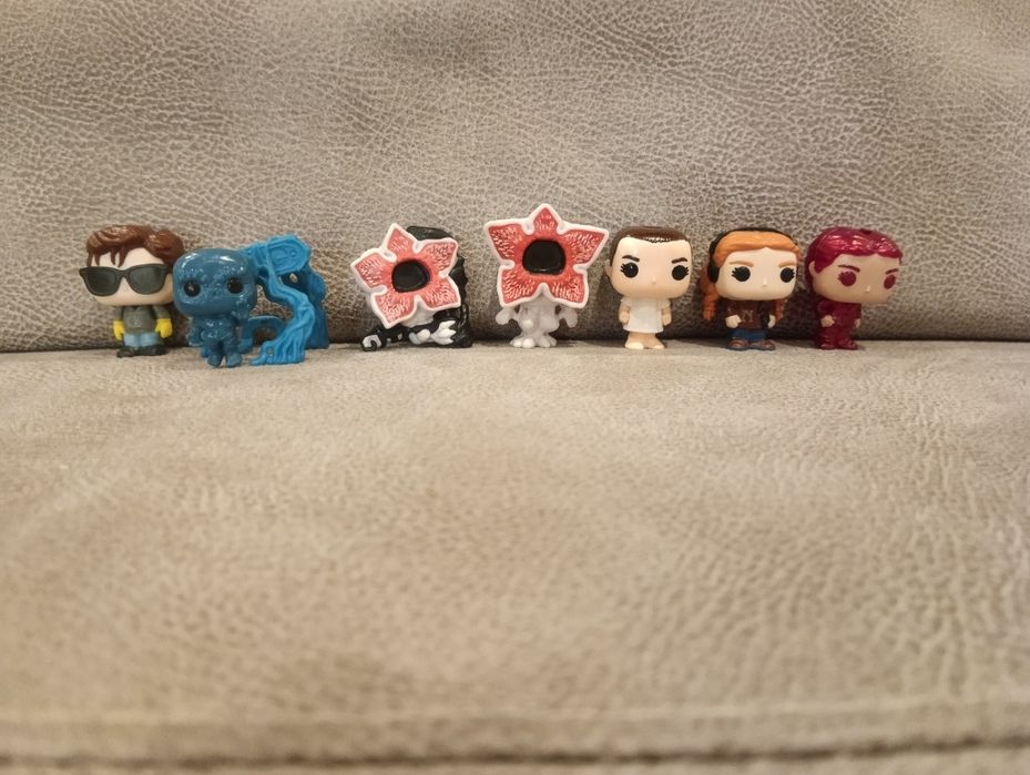Figuras stranger things dos ovos kinder