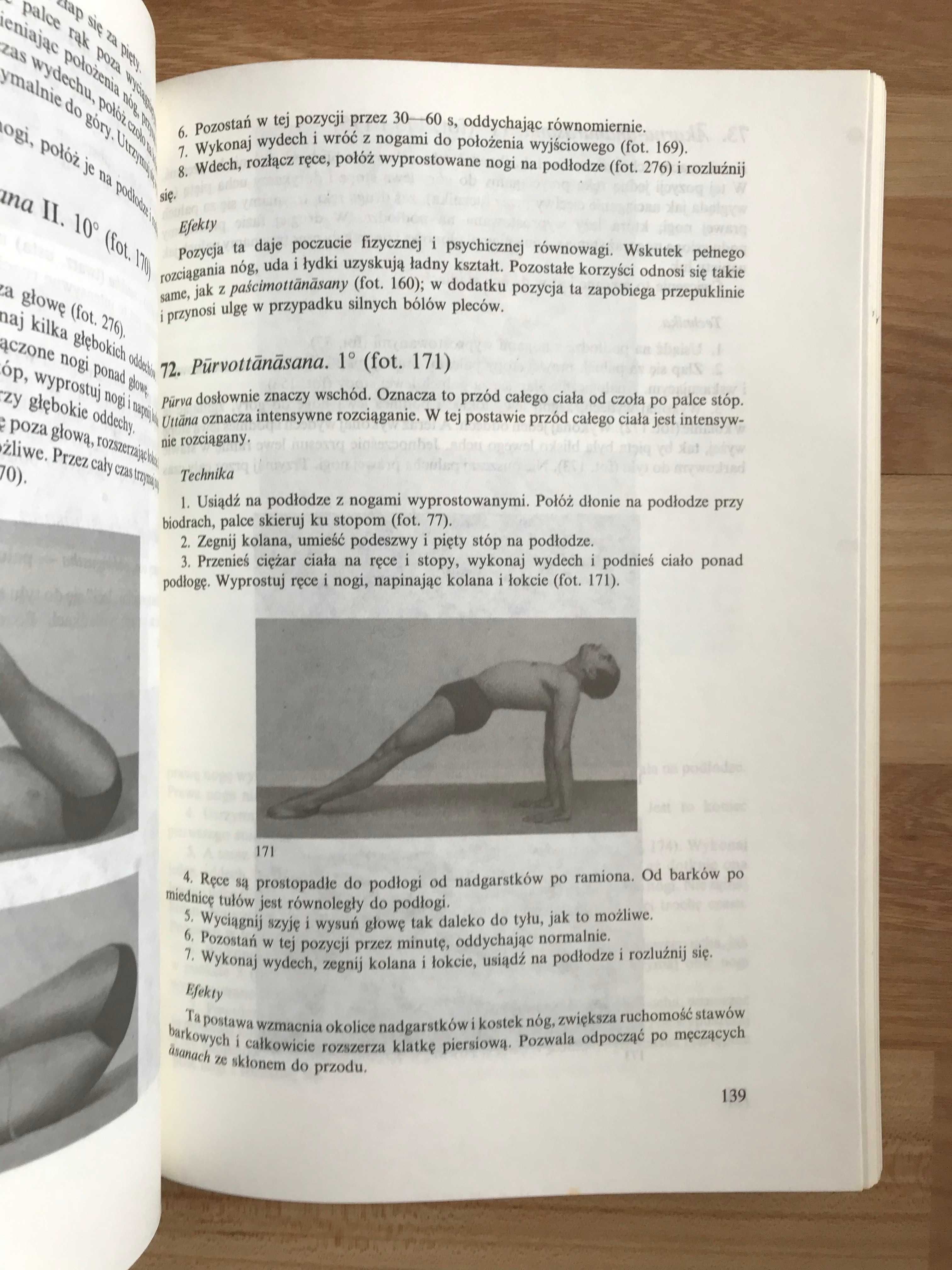 Joga podręcznik  B.K.S Iyengar Light on Yoga. Yoga Dipika Asany