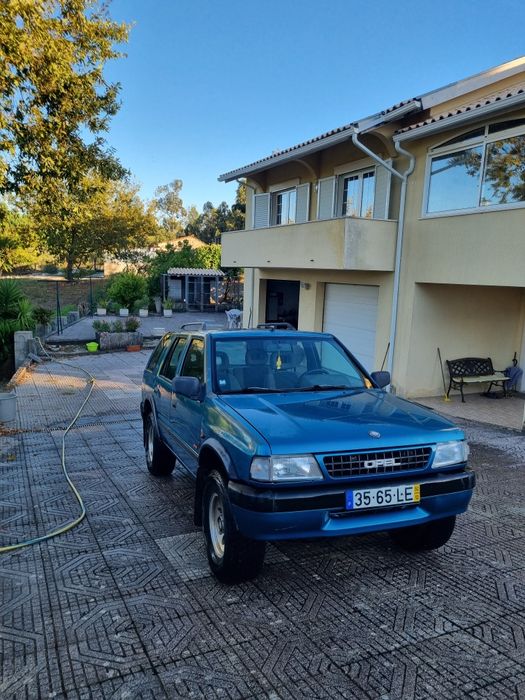 Opel Frontera 2.3
