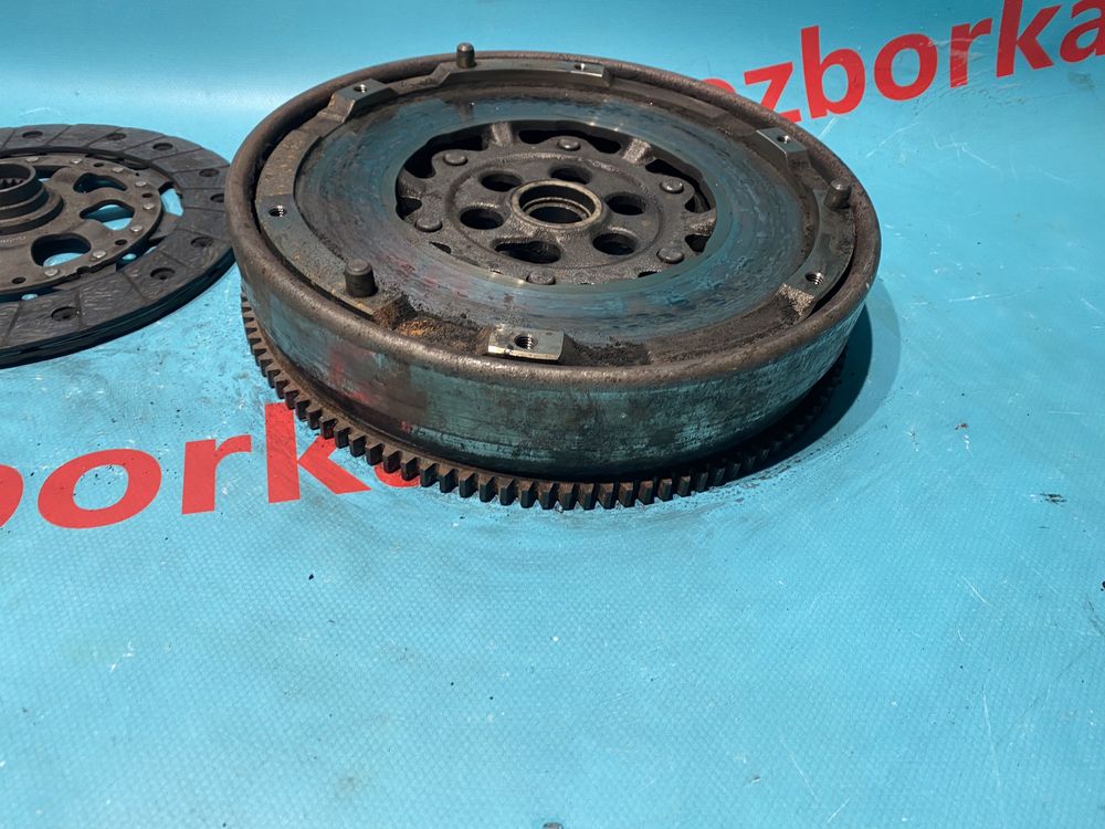 Демпфер BMW Е90 320 520 E60 N43 сцепление Н43