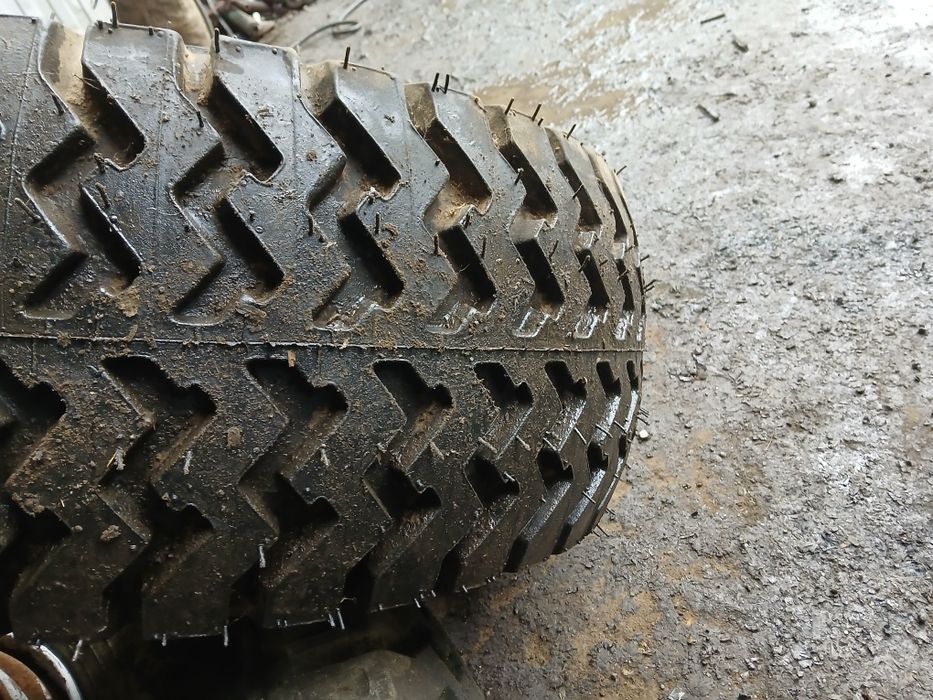 Продам Шини 15.5×65×18р.