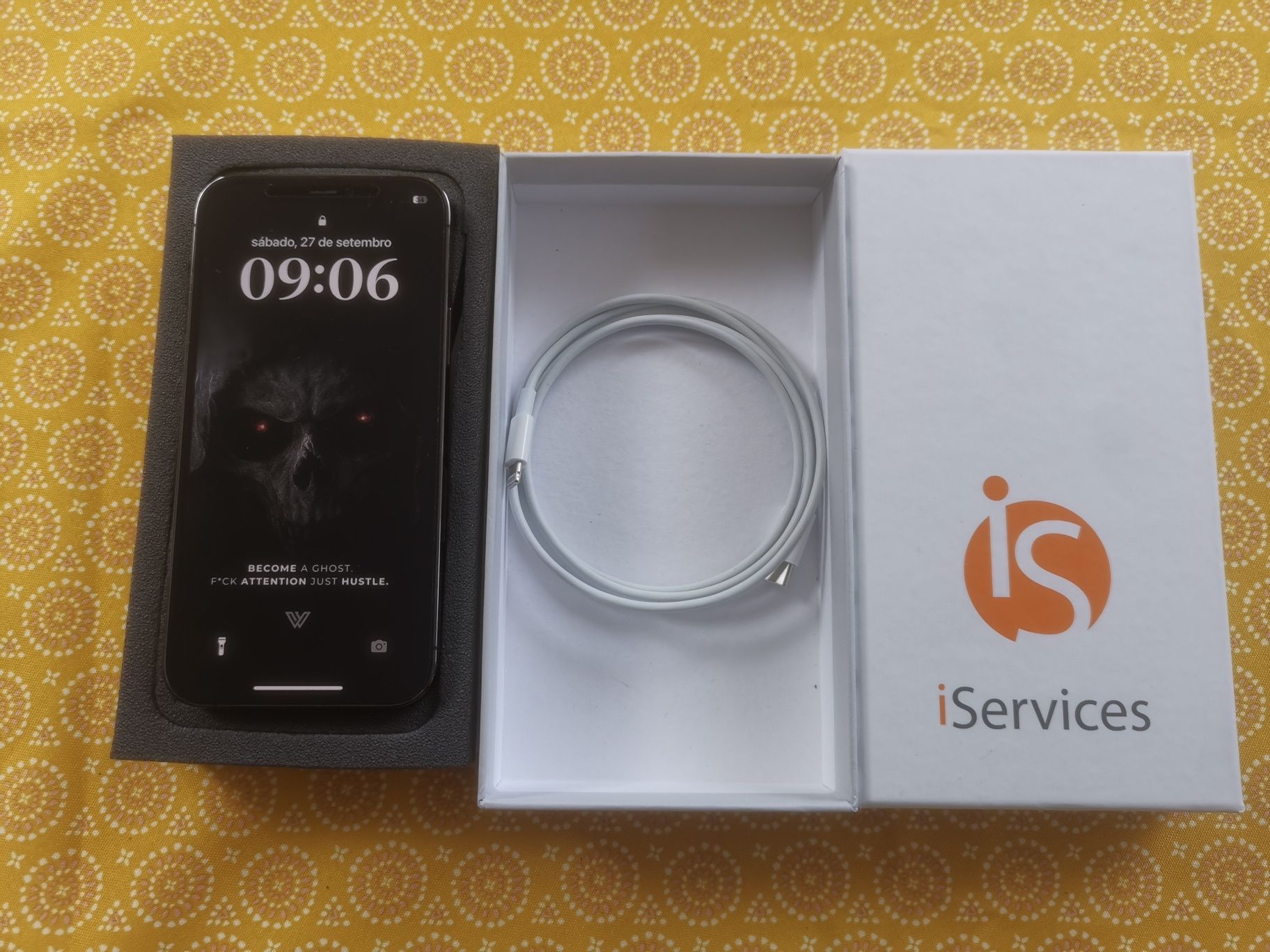 iPhone 12 PRO 128 gigas com factura Iservice cinza como novo