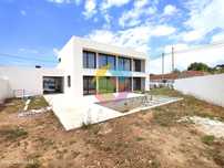 Moradia V4 de Luxo em Espinho