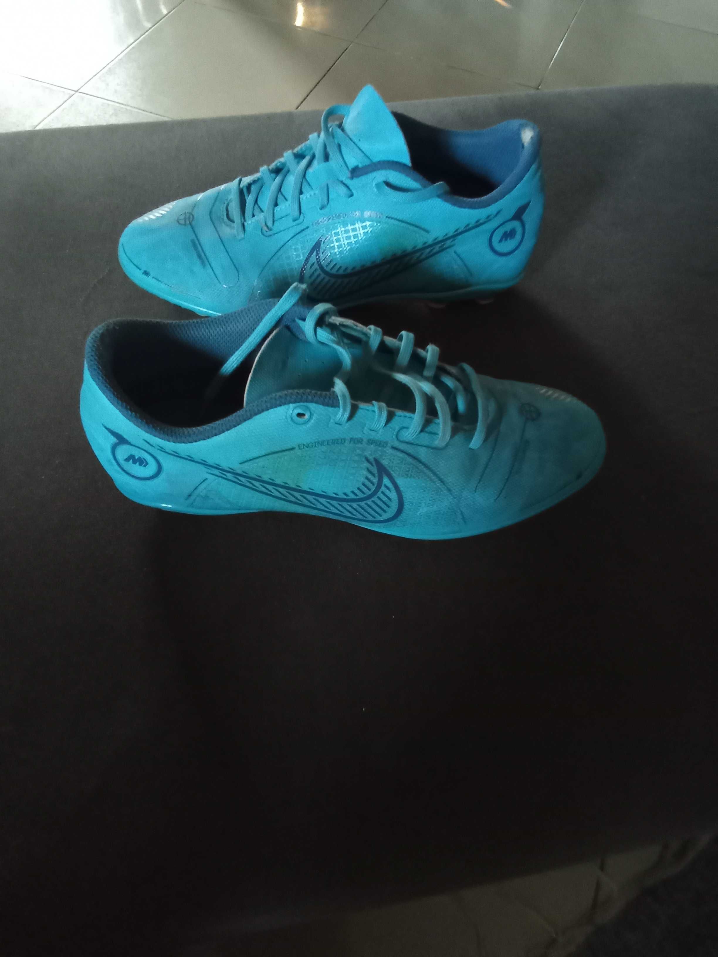 Vendo chuteiras Nike Mercurial