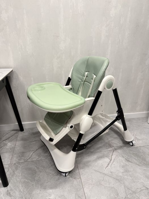 Стульчик для годування Carrello Stella