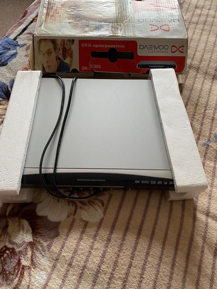 DVD програвач Daewoo DN -3100S