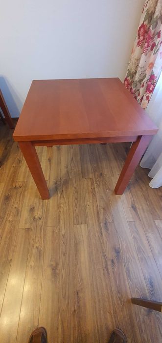 Stół, Dostawka, Krzesła