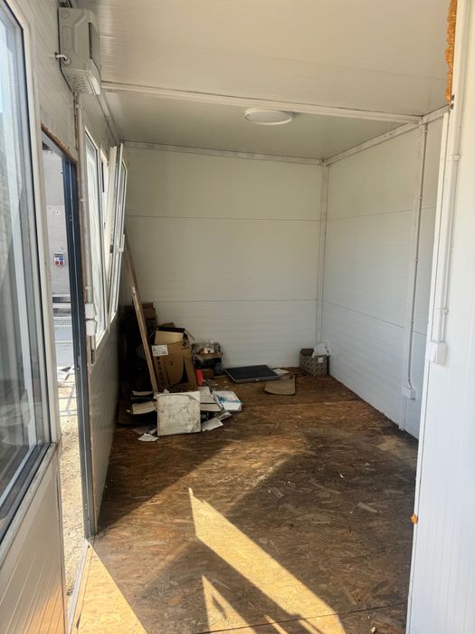 Sprzedam Kontener biurowy pawilon płyty warstwowej6x2,6mfotowoltaiką.