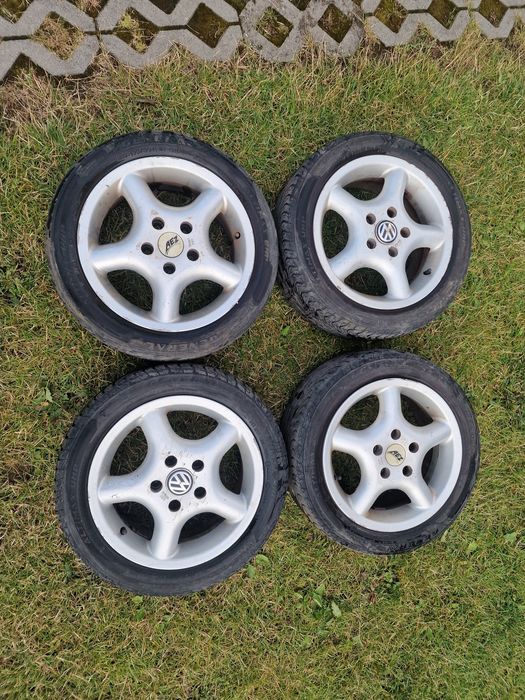 Felgi aluminiowe 15" 5x112 z oponami 195/50 R15 – VW / AET