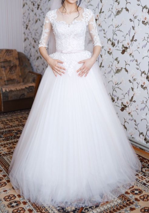 Продам весільну сукню 2019