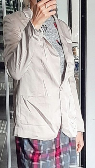 Żakiet marynarka beżowy