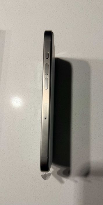 iPhone 15 Pro 256 GB Titânio