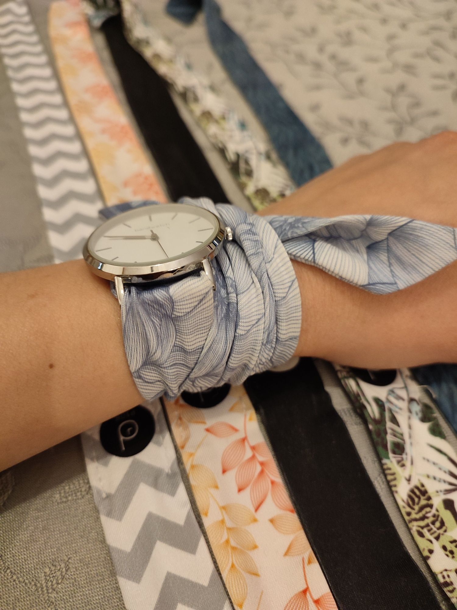 Zegarek bandwatch z wymiennymi paskami
