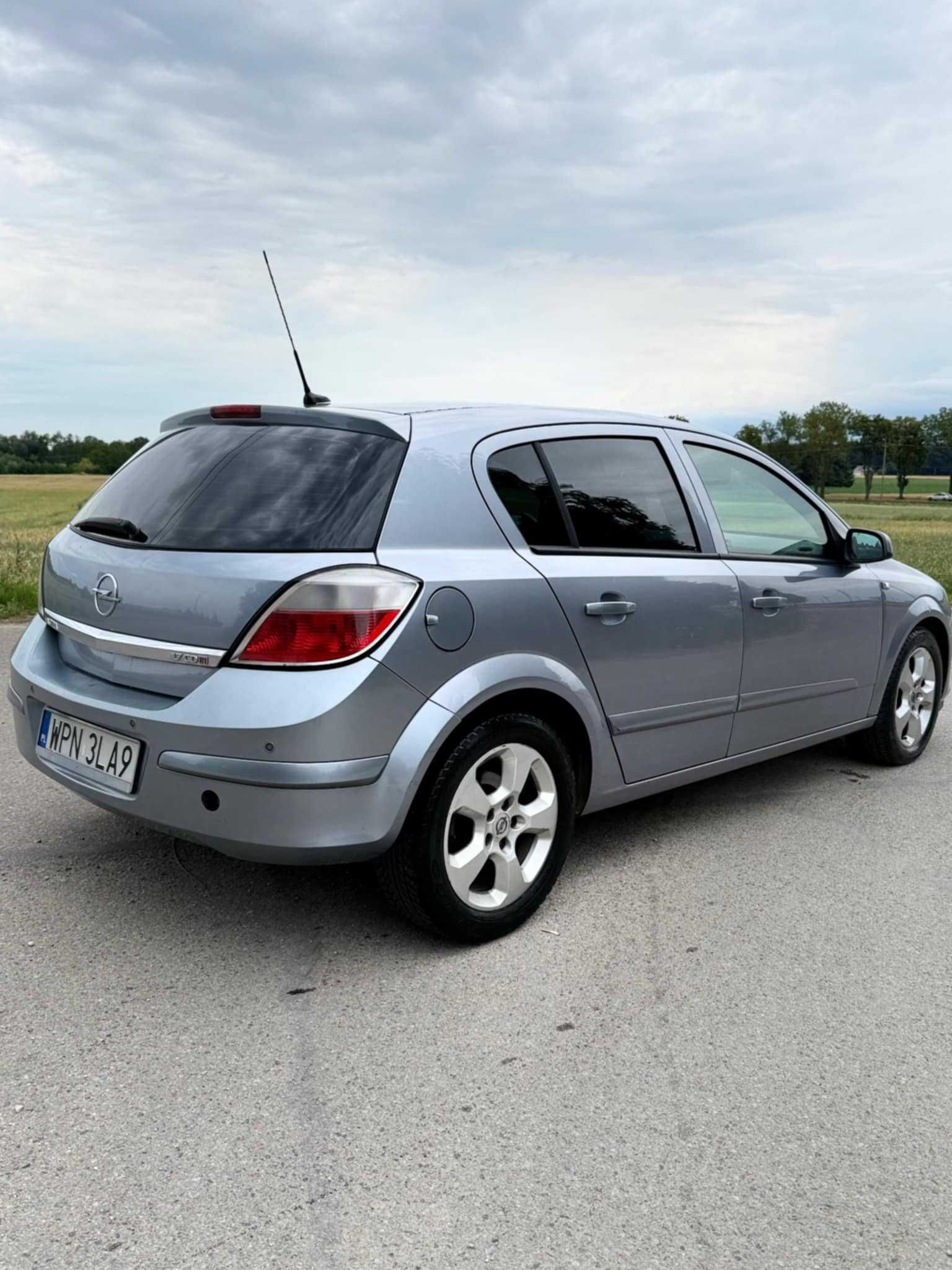 Sprzedam Astra H