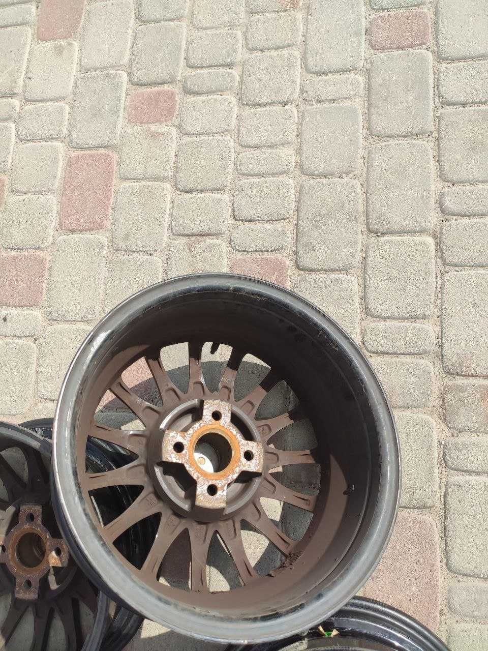 Продам диски 4х100 R15