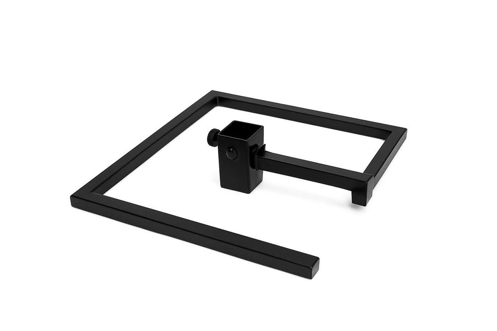 Stojak pod choinkę – solidny, bezpieczny do choinki żywej i sztucznej