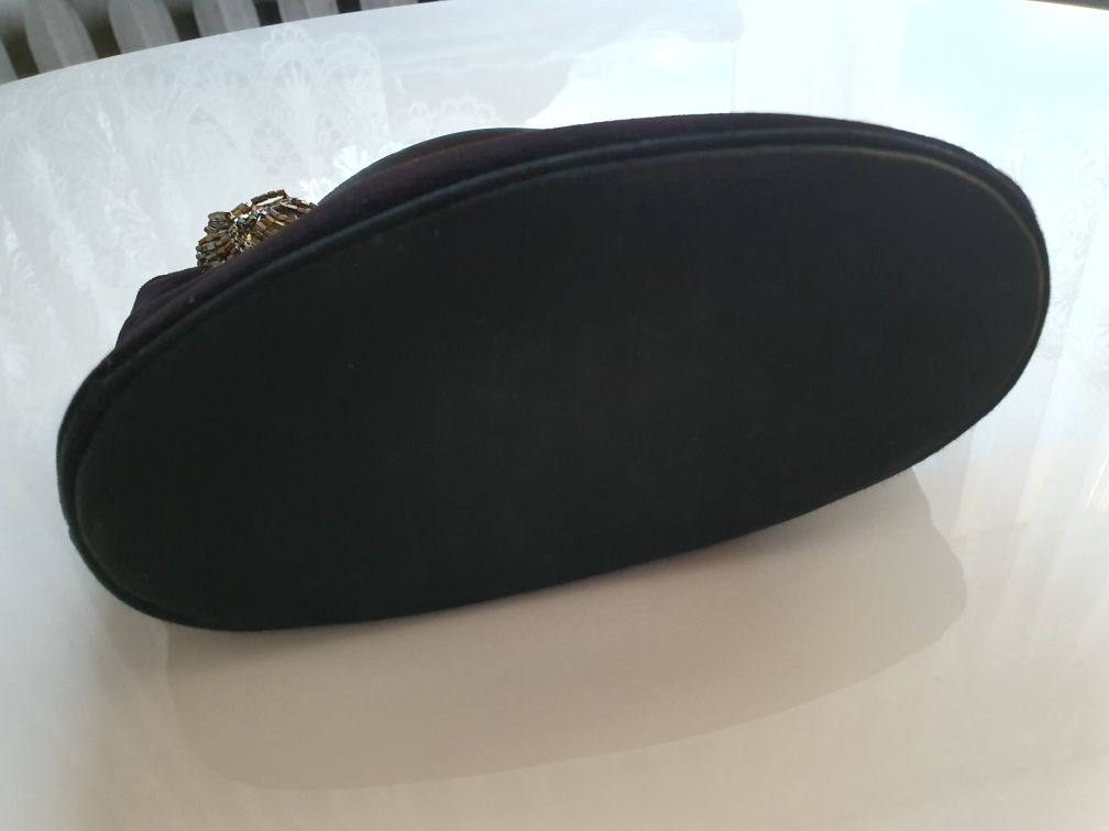 Mini torebka z czarnego aksamitu
