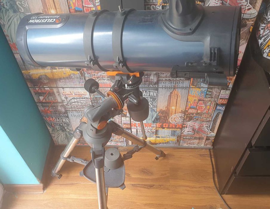 Teleskop Celestron AstroMaster 130 EQ-MD