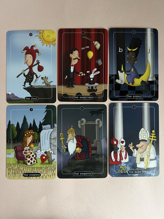 Розпродаж колод таро