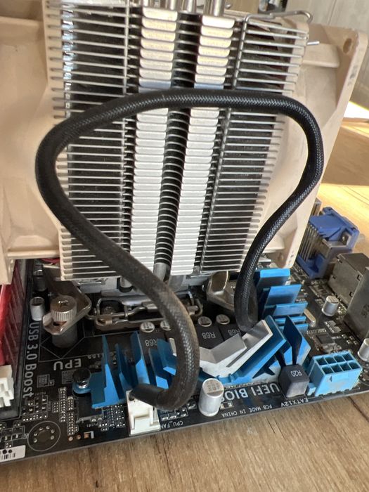 i7 + Noctua + płyta główna Asus  Pro + RAM 1866 MHz DDR3