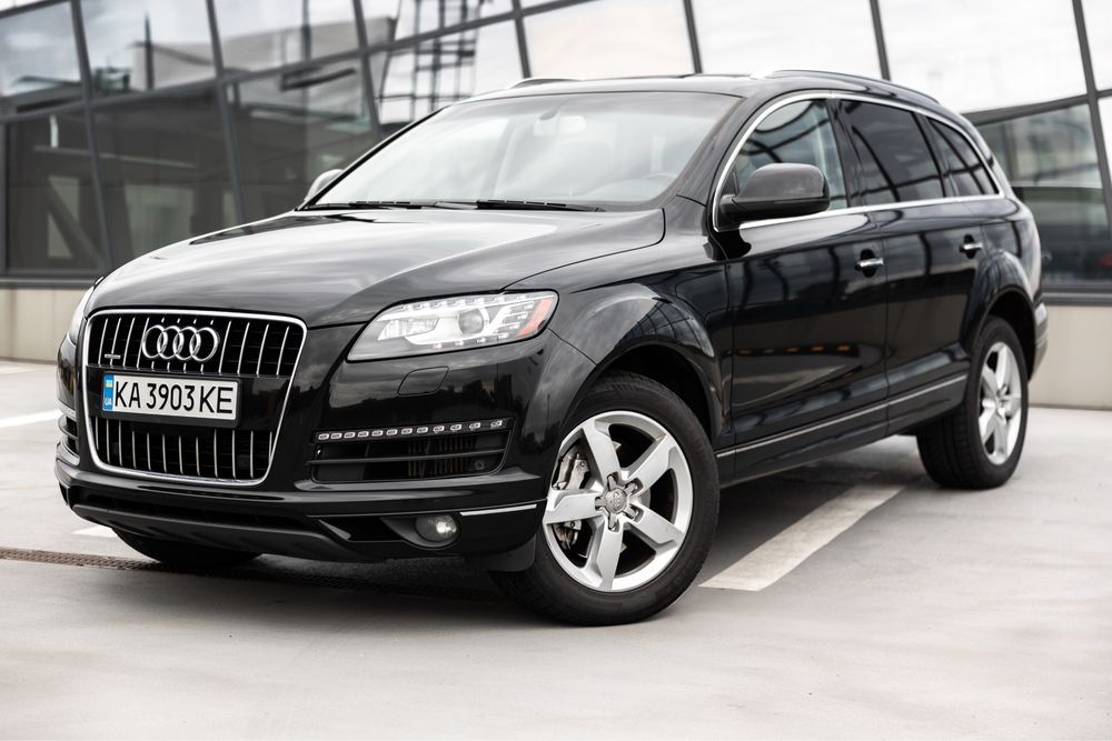 Продам Audi Q7 2013
