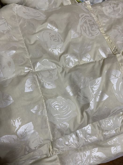 Продам одеяло из пуха и пера