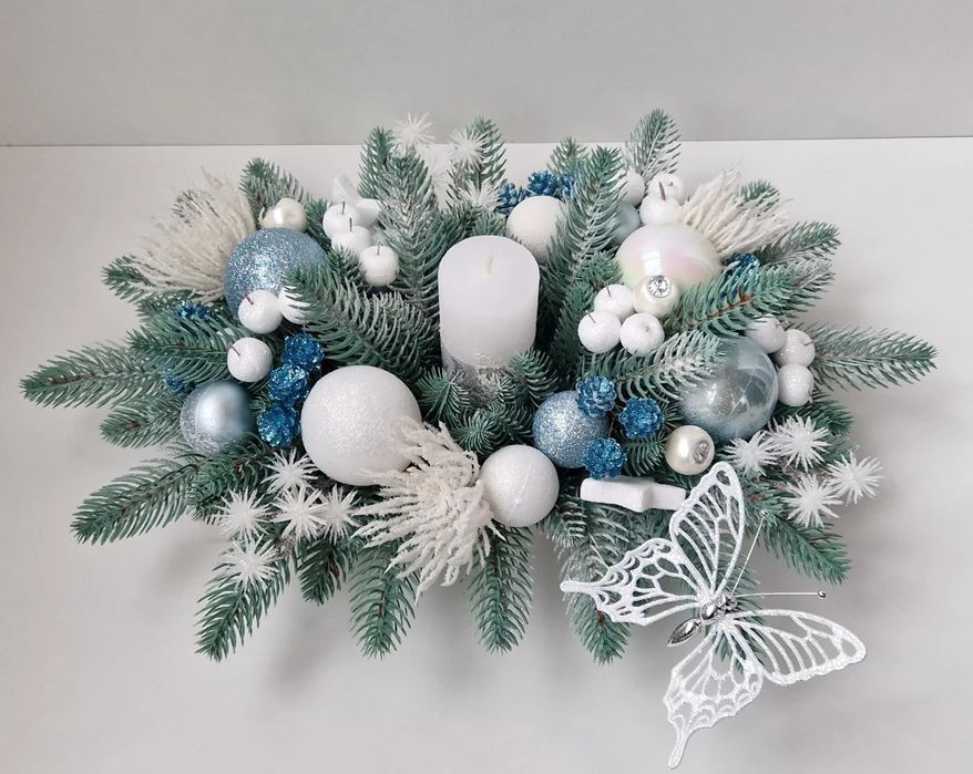 Новорічний декор, новорічний вінок, різдвяна композиція