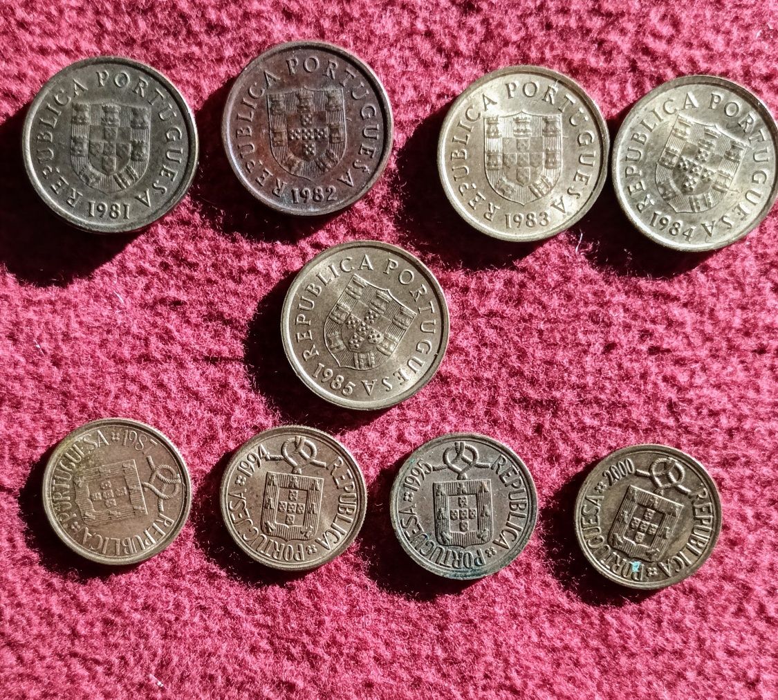 Moedas PT- 1$00 - 1981/82/83/84/85/87/94/95/2005